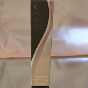 Becca Ultimate Coverage 24 hour foundation